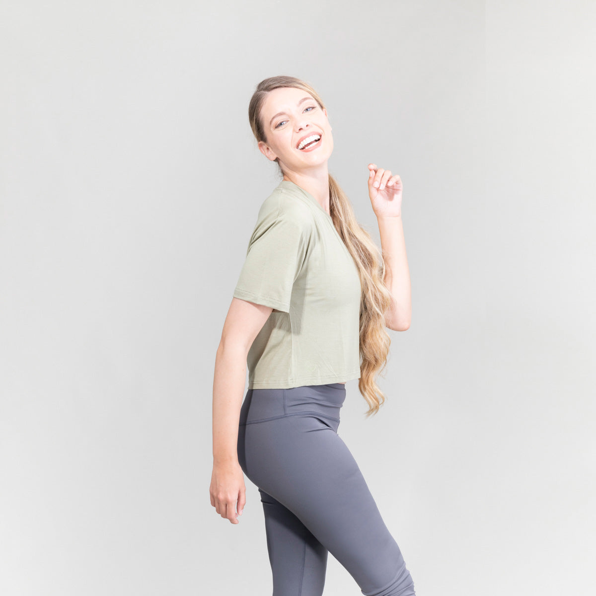 Womens Highnoon V Neck Croptop UPF50+