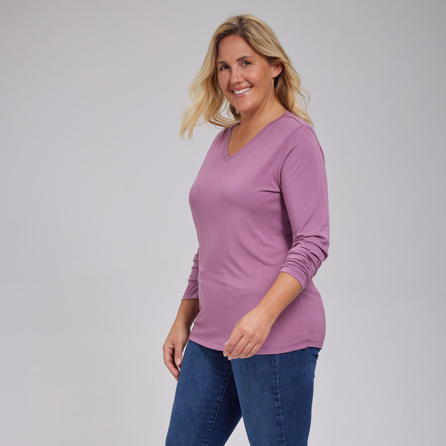 Womens Everyday Long Sleeve V-Neck Tee